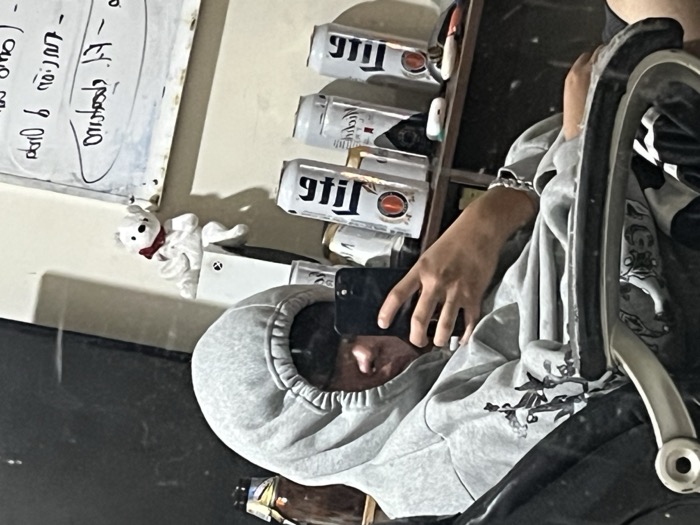 capucha puesta, foto